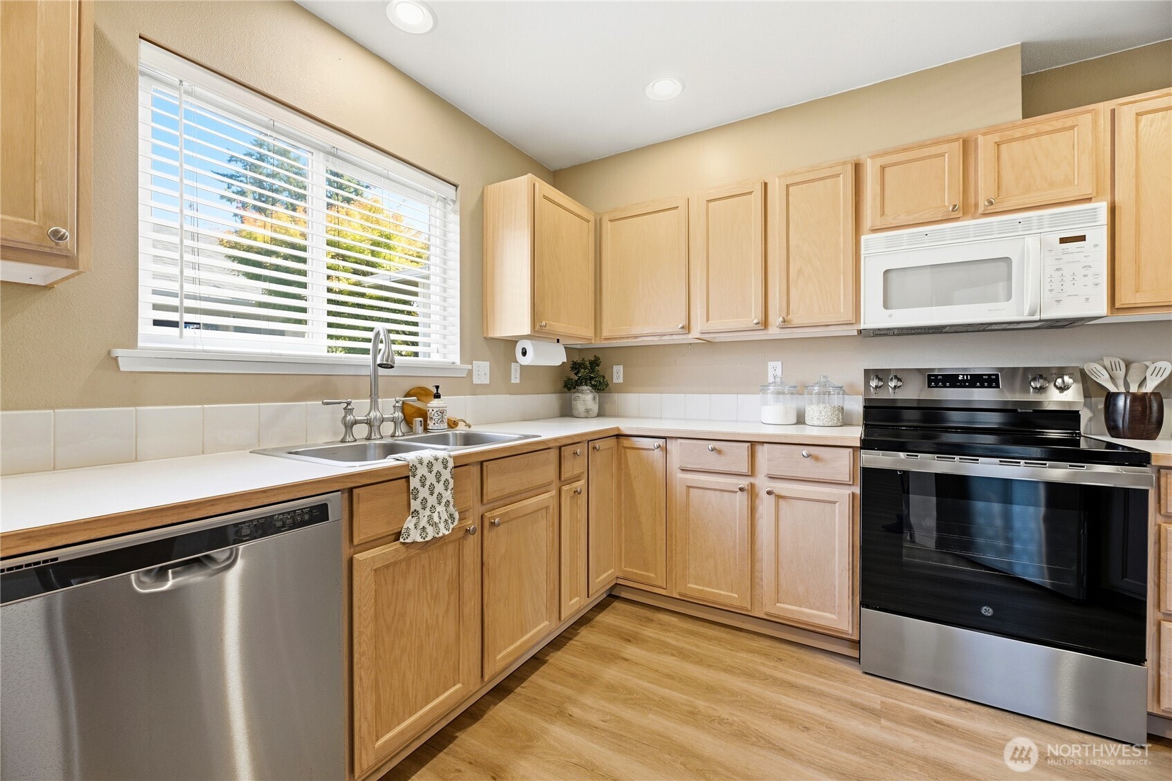 1450 Mountain View Drive Property Photo 4