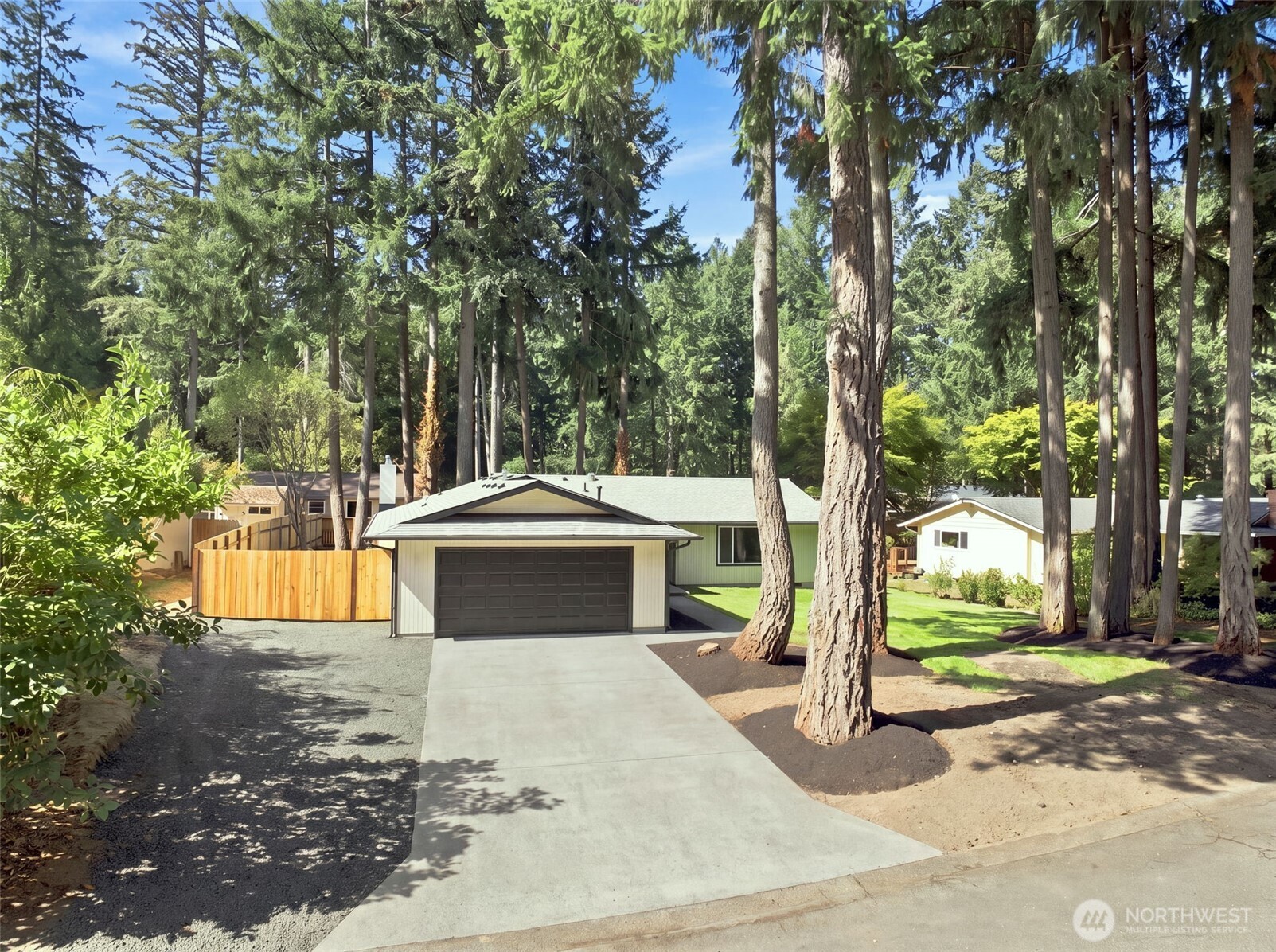 4201 Clearwater Drive Property Photo 3