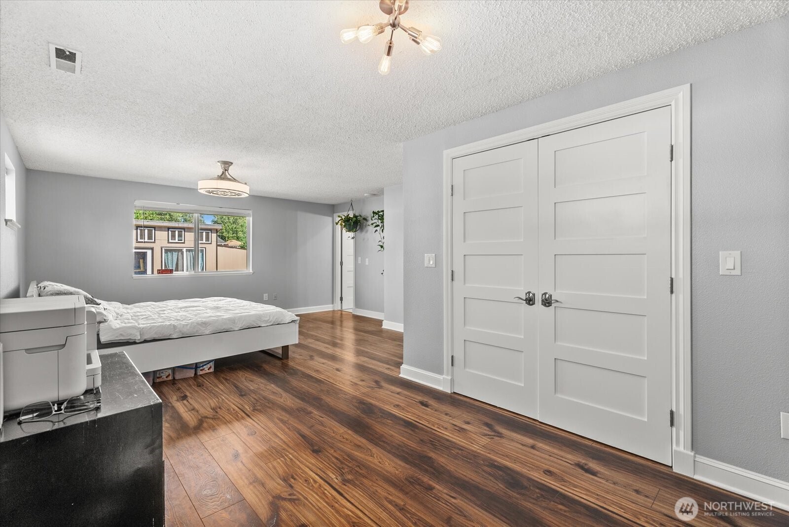 111 2nd Avenue Property Photo 18