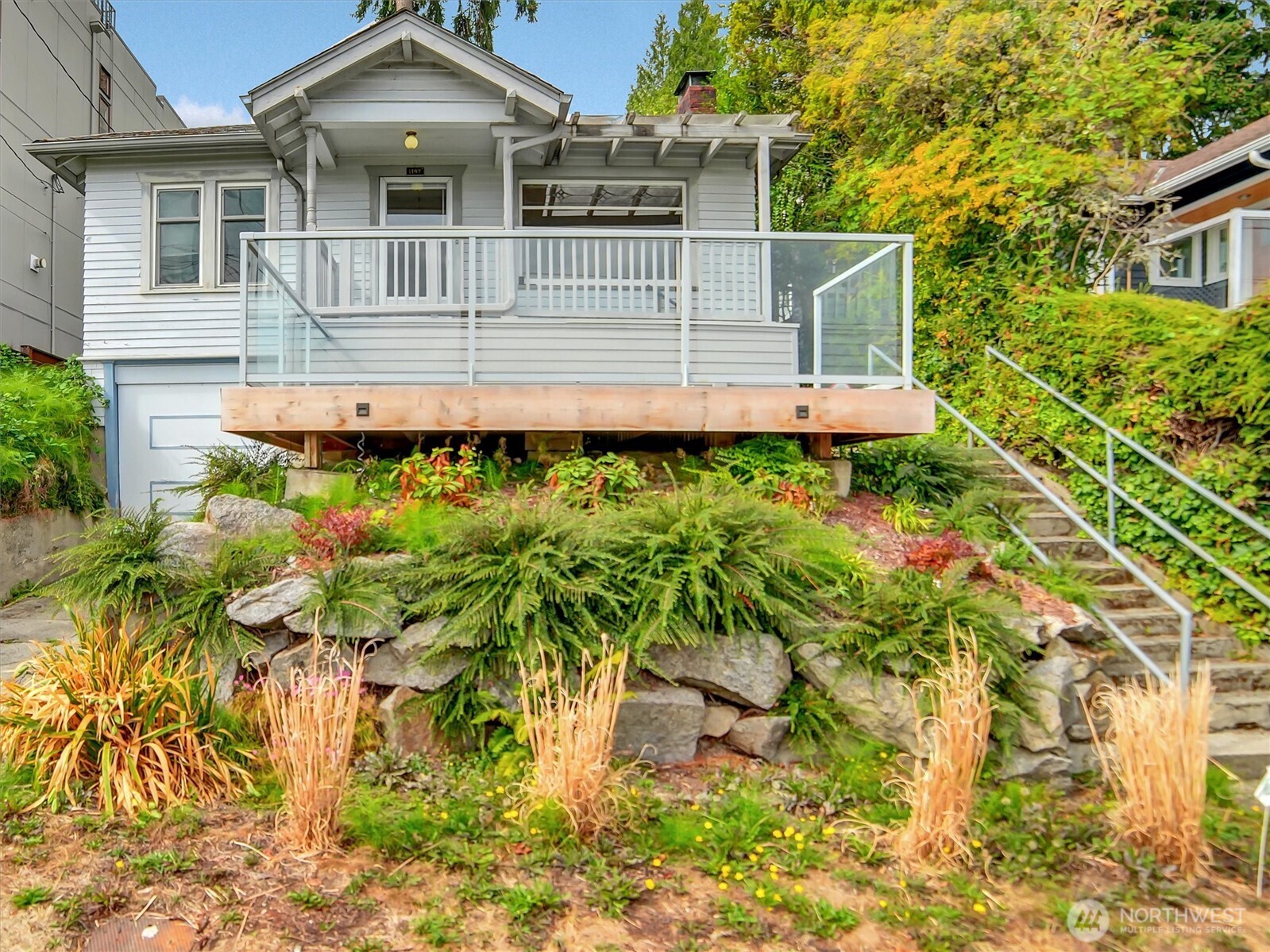 1107 Lake Washington Boulevard Property Photo 2