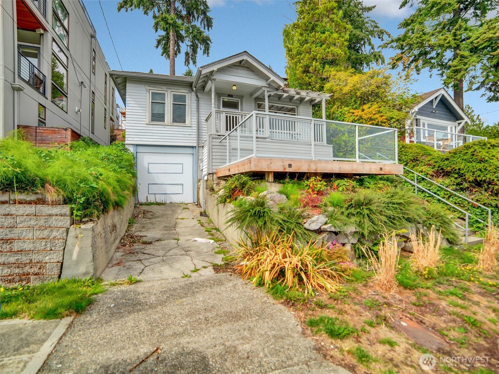 1107 Lake Washington Boulevard Property Photo 3