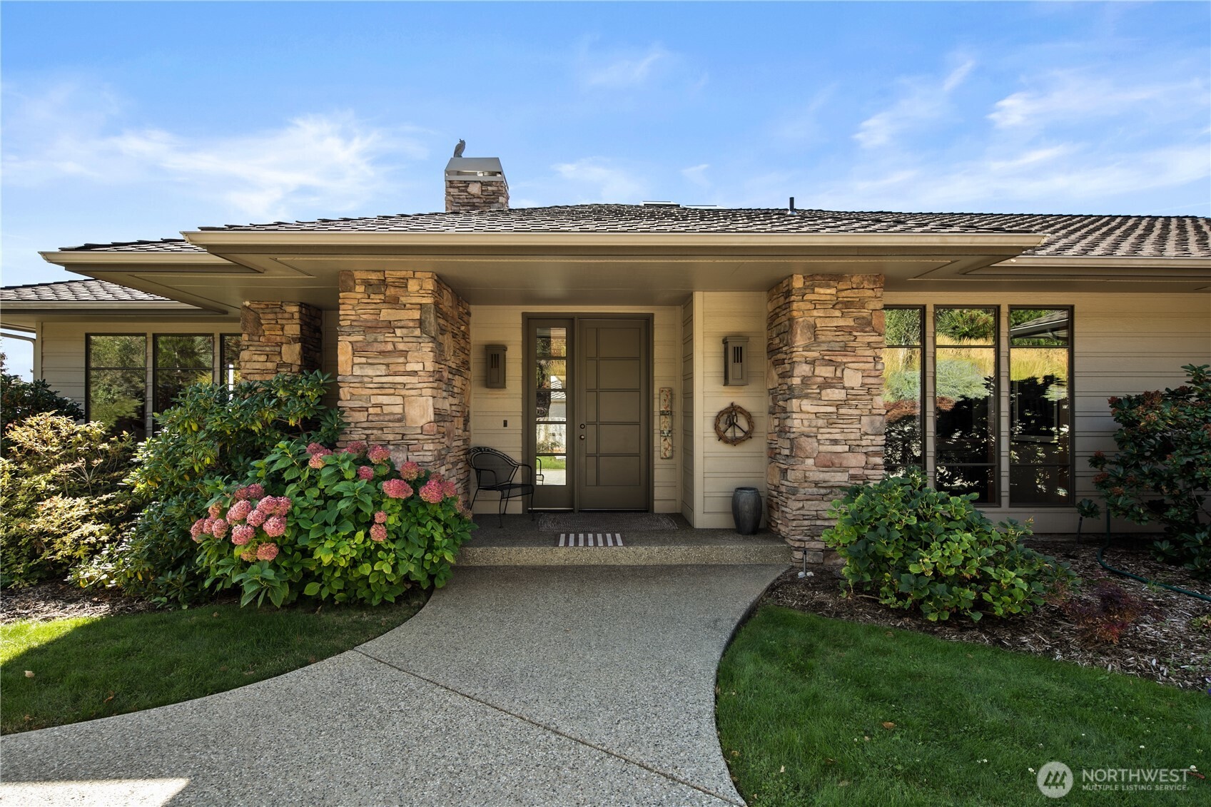 3804 W Eaglerock Drive Property Photo 1