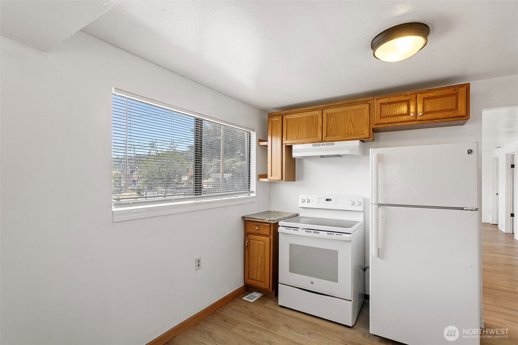 8614 Renton Avenue Property Photo 9
