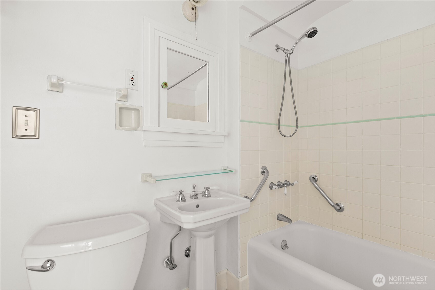 2717 Franklin Avenue 102 Property Photo 19