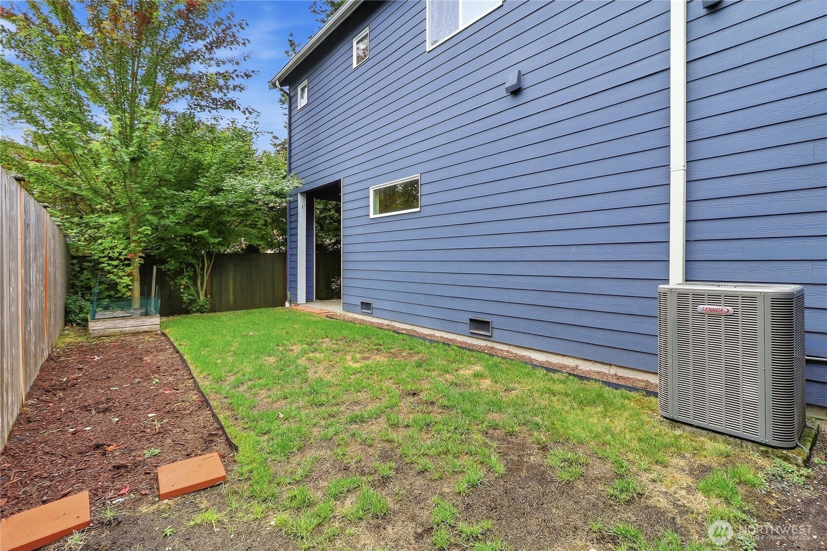 4426 141st Place Property Photo 6