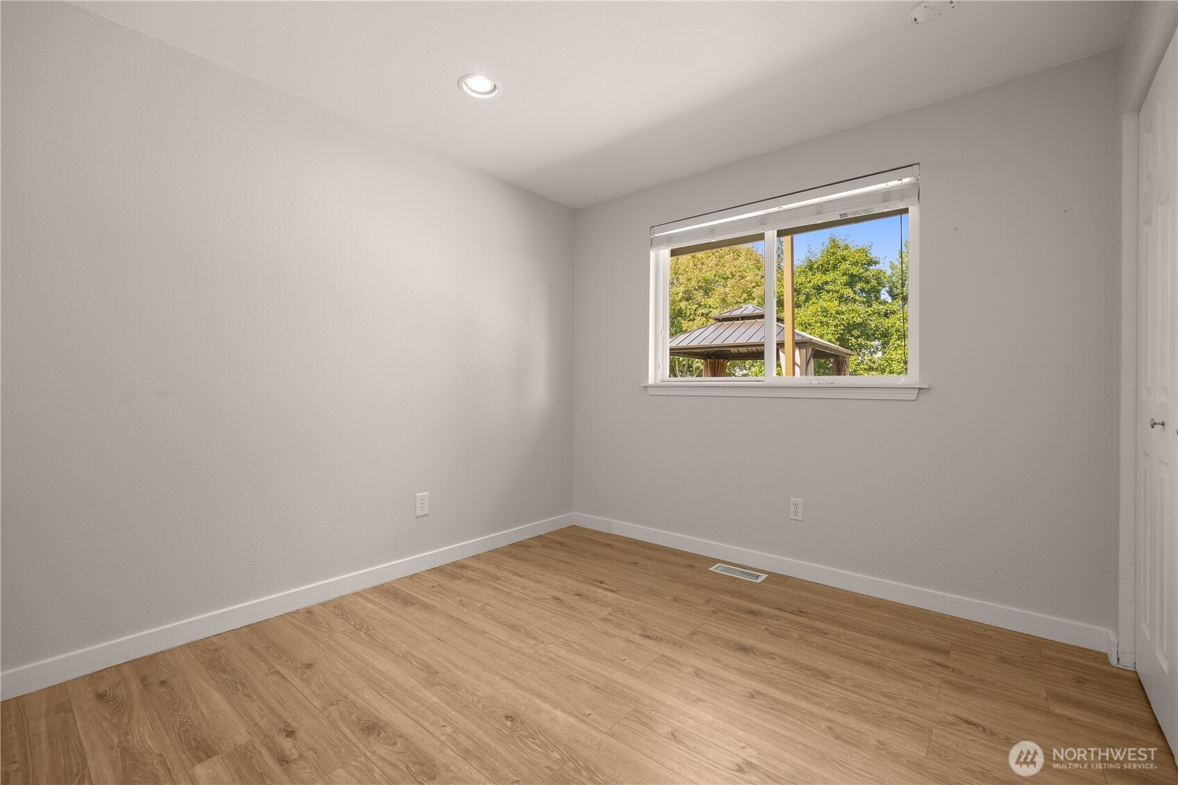 5017 120th Place Property Photo 10