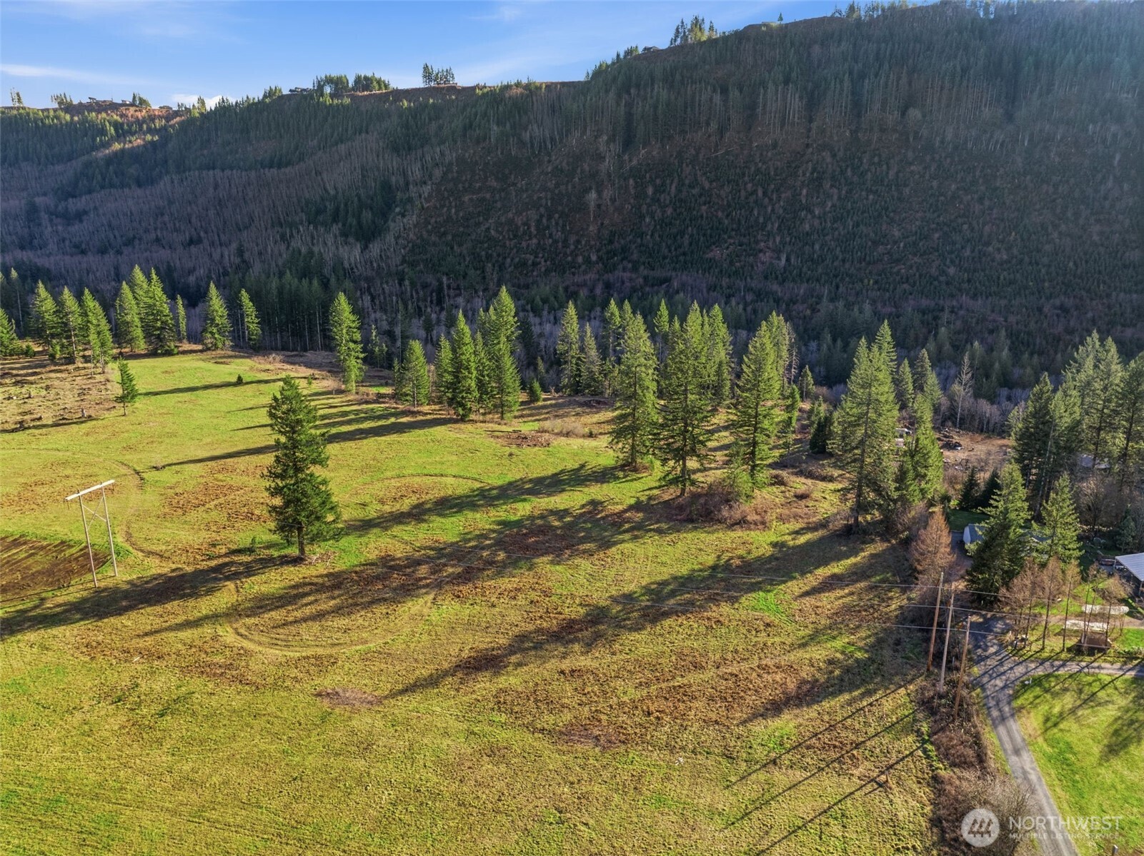 208 Sawmill Road Property Photo 12