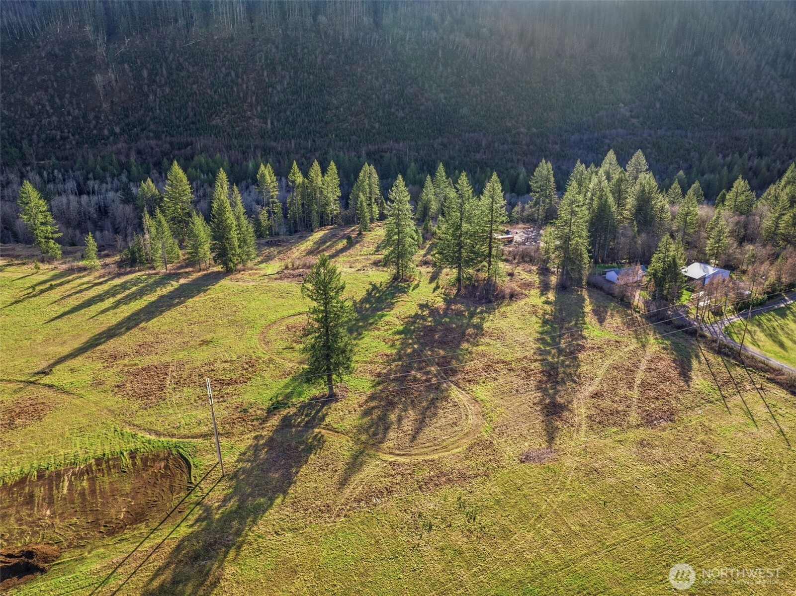 208 Sawmill Road Property Photo 14