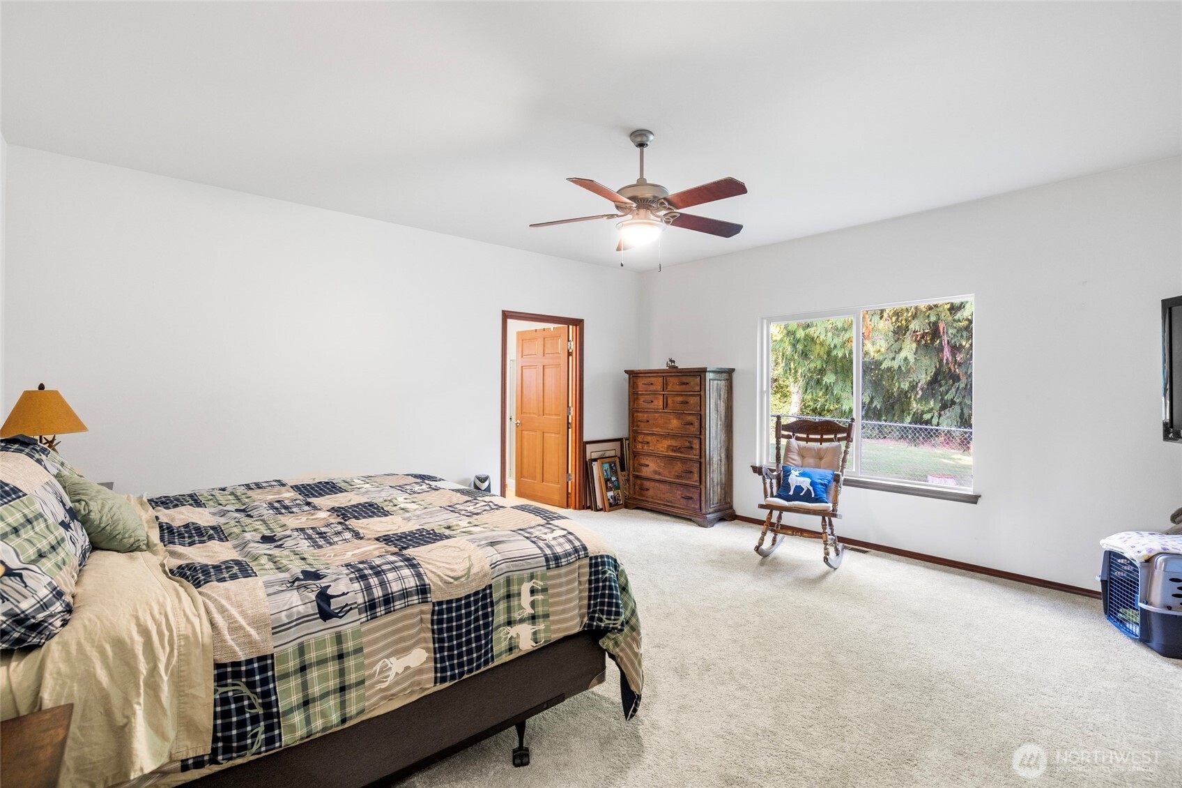 7915 Renic Drive Property Photo 15