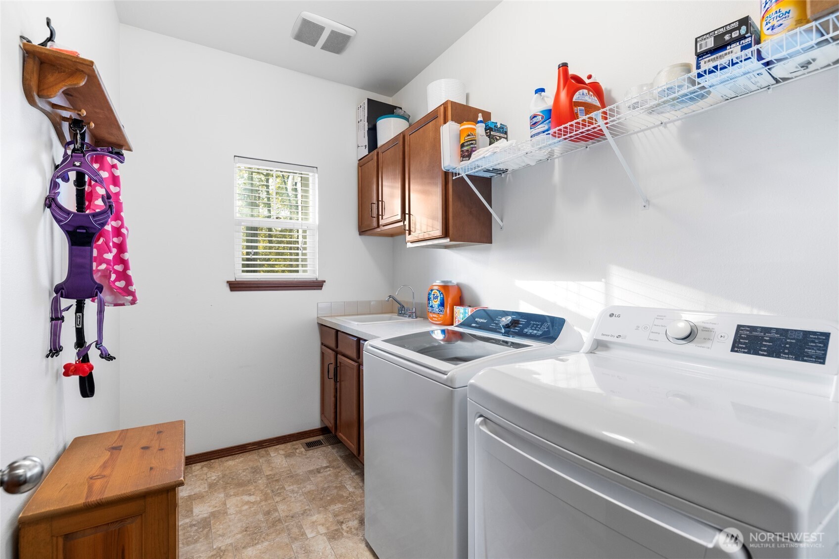 7915 Renic Drive Property Photo 23