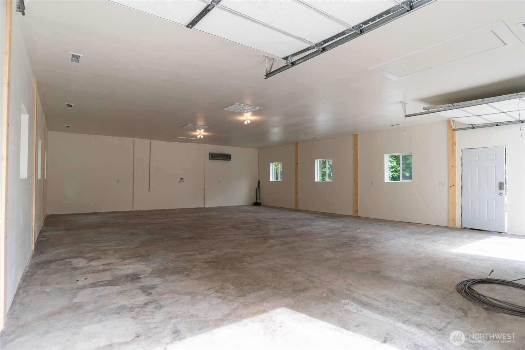 7915 Renic Drive Property Photo 31
