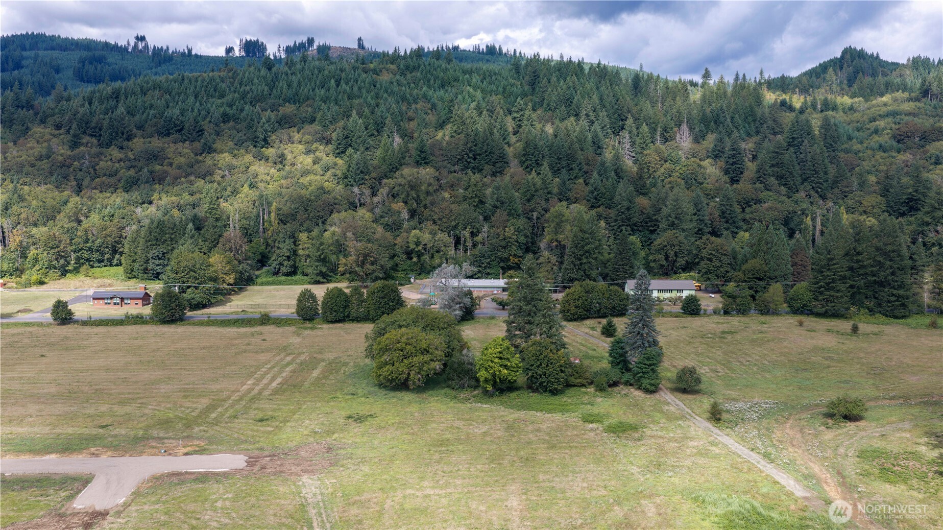 173 Sawmill Road Property Photo 4
