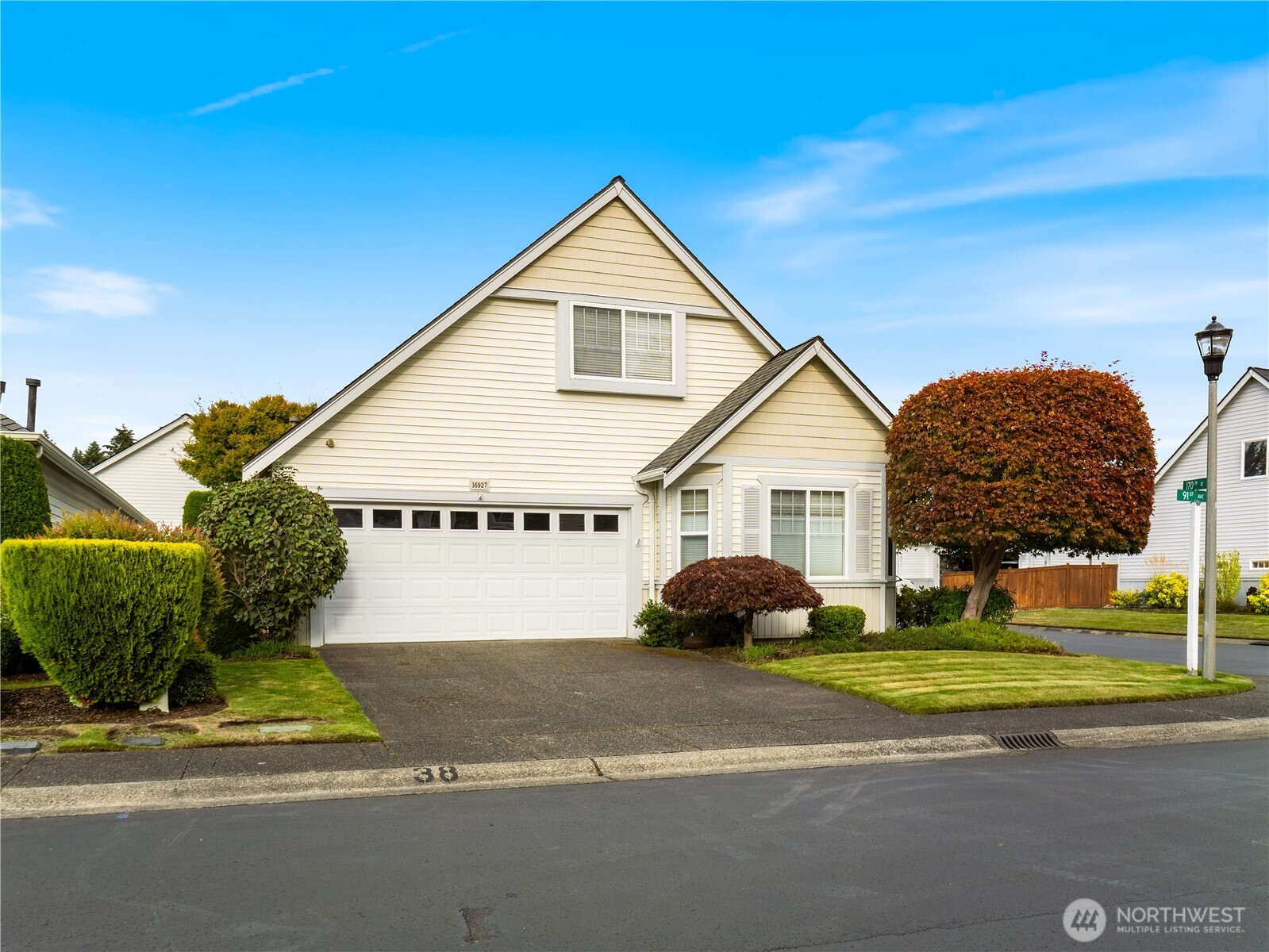 16927 91st Avenue Property Photo 2
