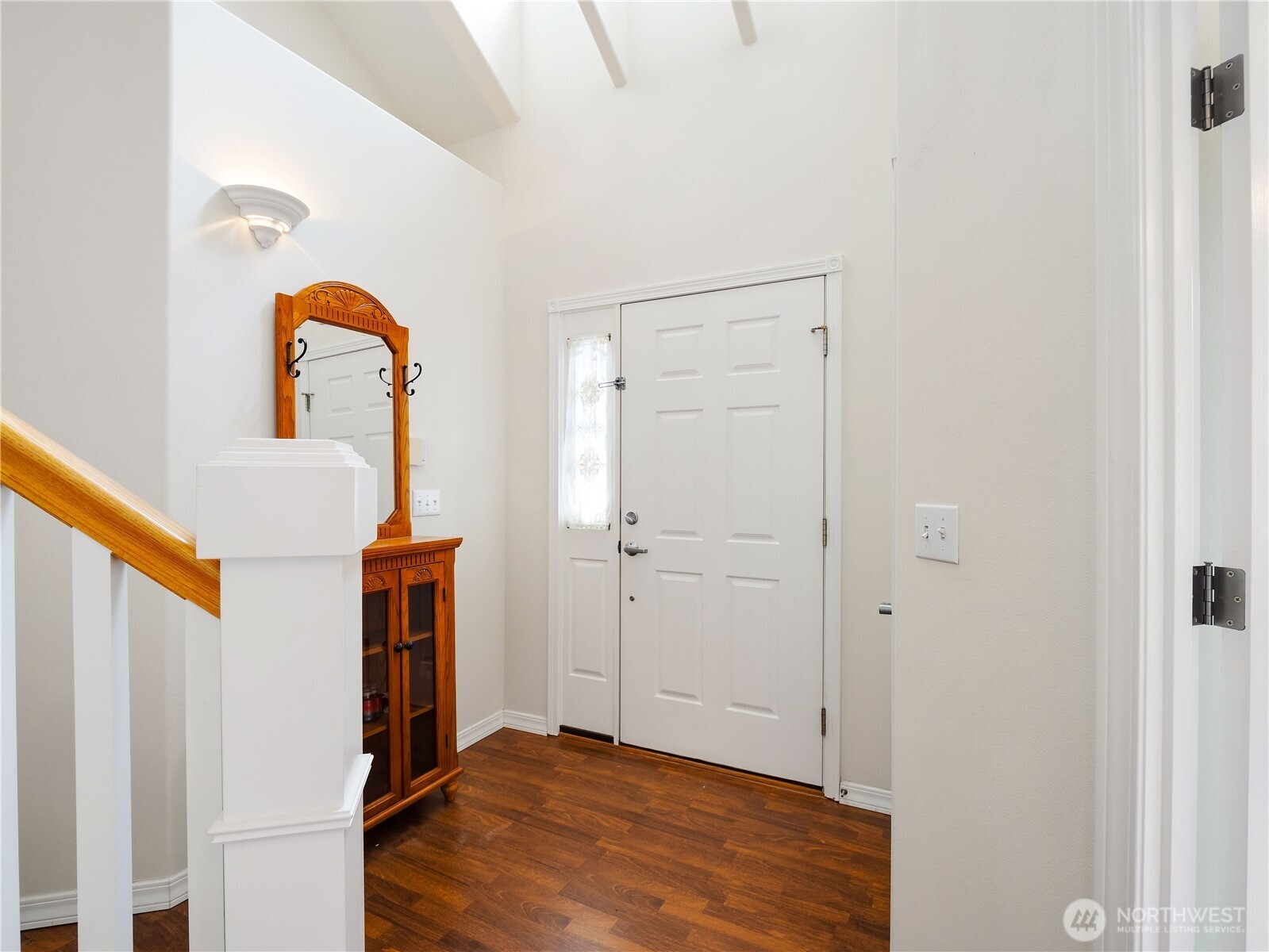 16927 91st Avenue Property Photo 6