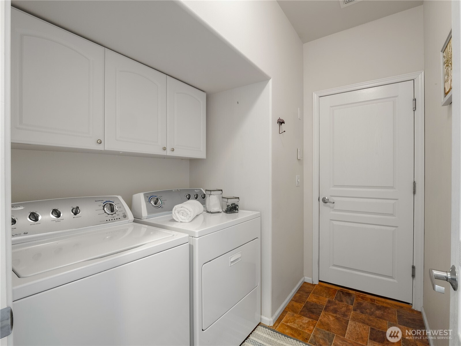 16927 91st Avenue Property Photo 28