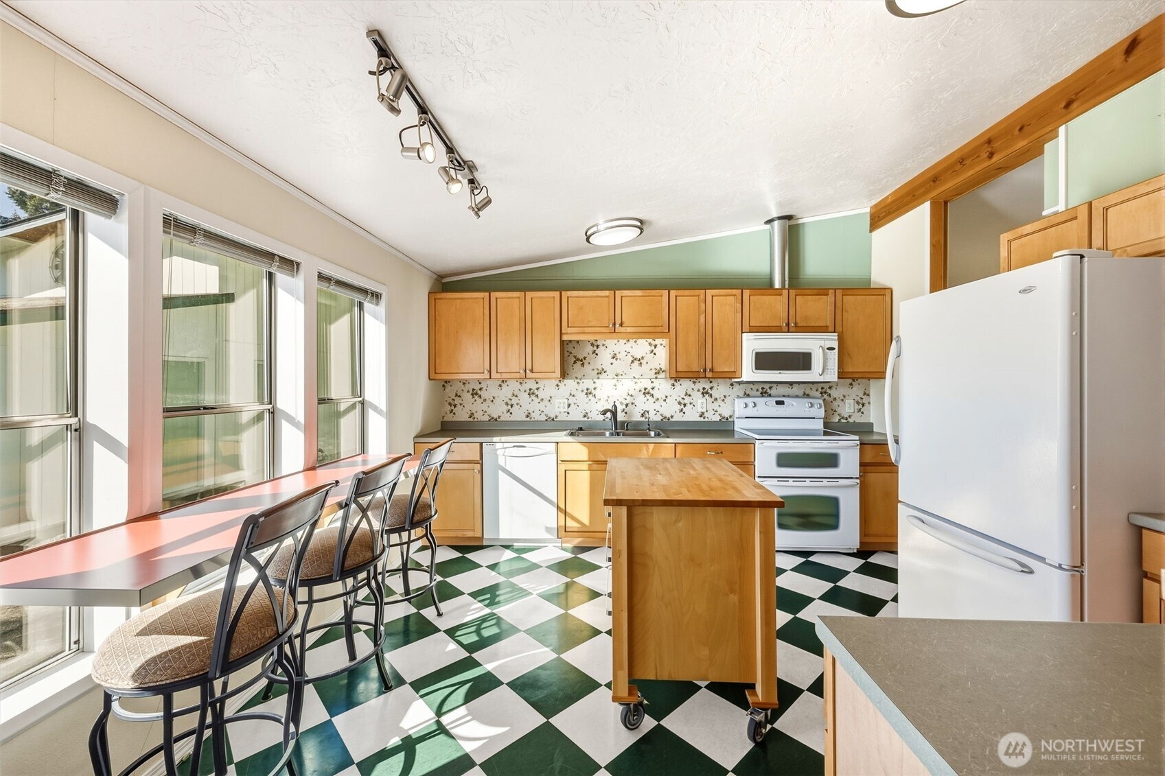 14317 Greenbelt Drive Property Photo 10