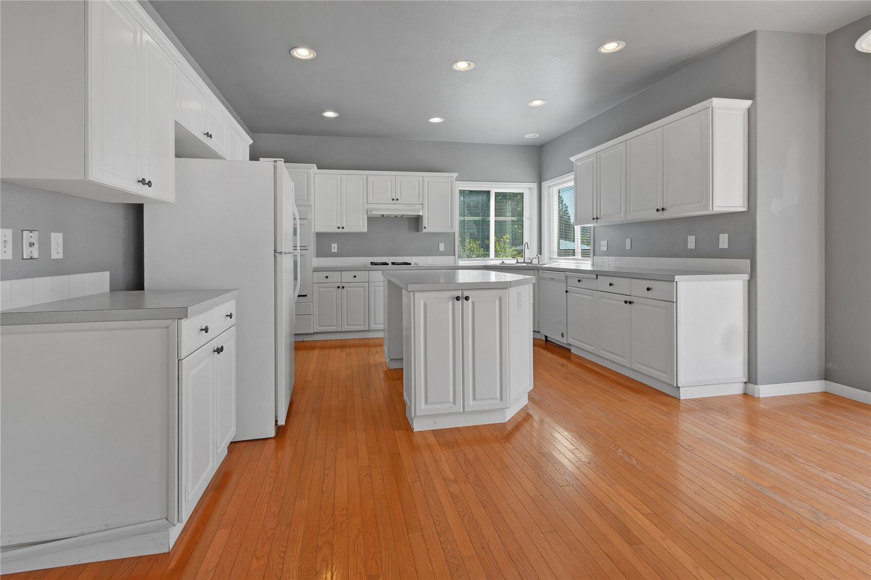 1850 31st Avenue Property Photo 17