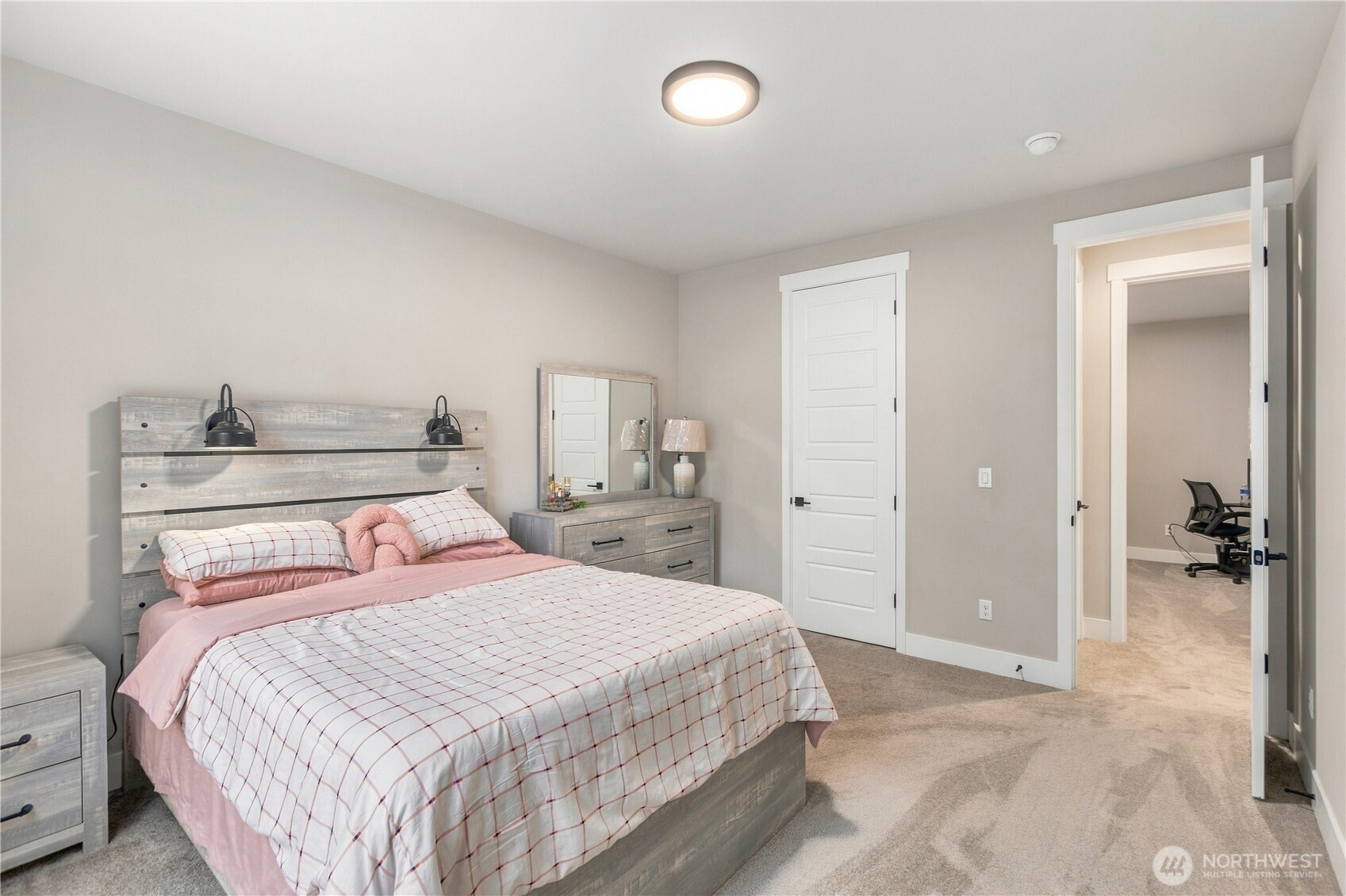 18305 Snohomish Avenue Property Photo 35