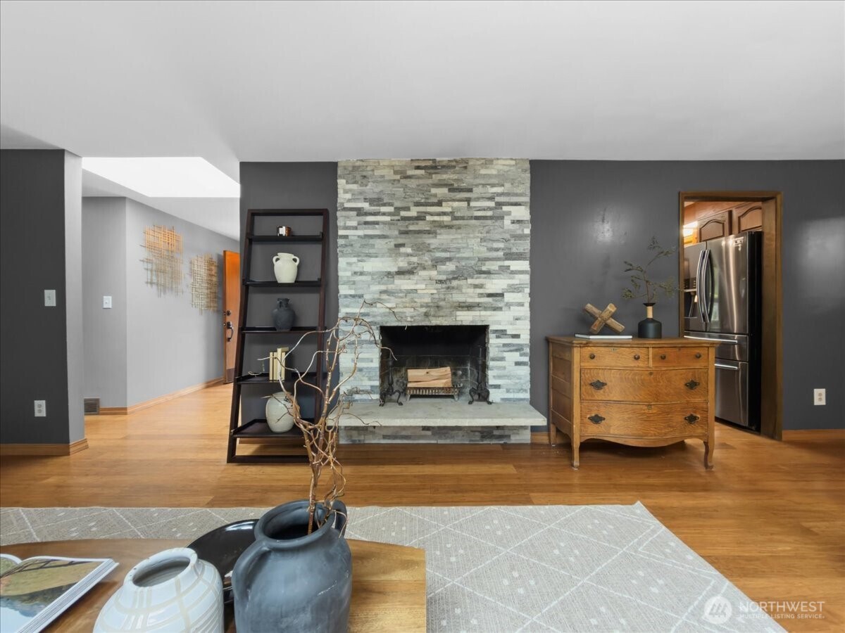 19607 136th Place Property Photo 7