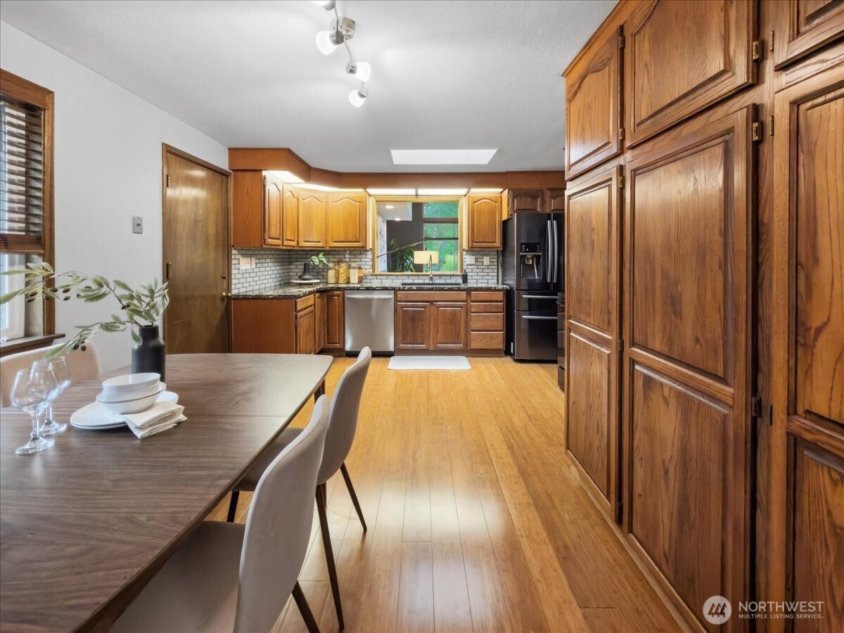19607 136th Place Property Photo 13