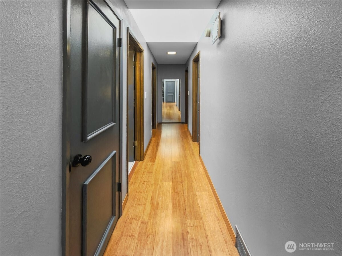 19607 136th Place Property Photo 16