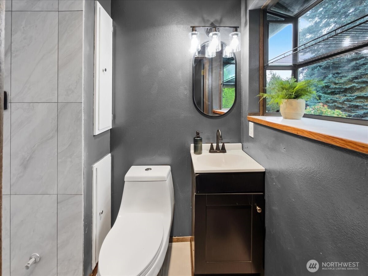 19607 136th Place Property Photo 20