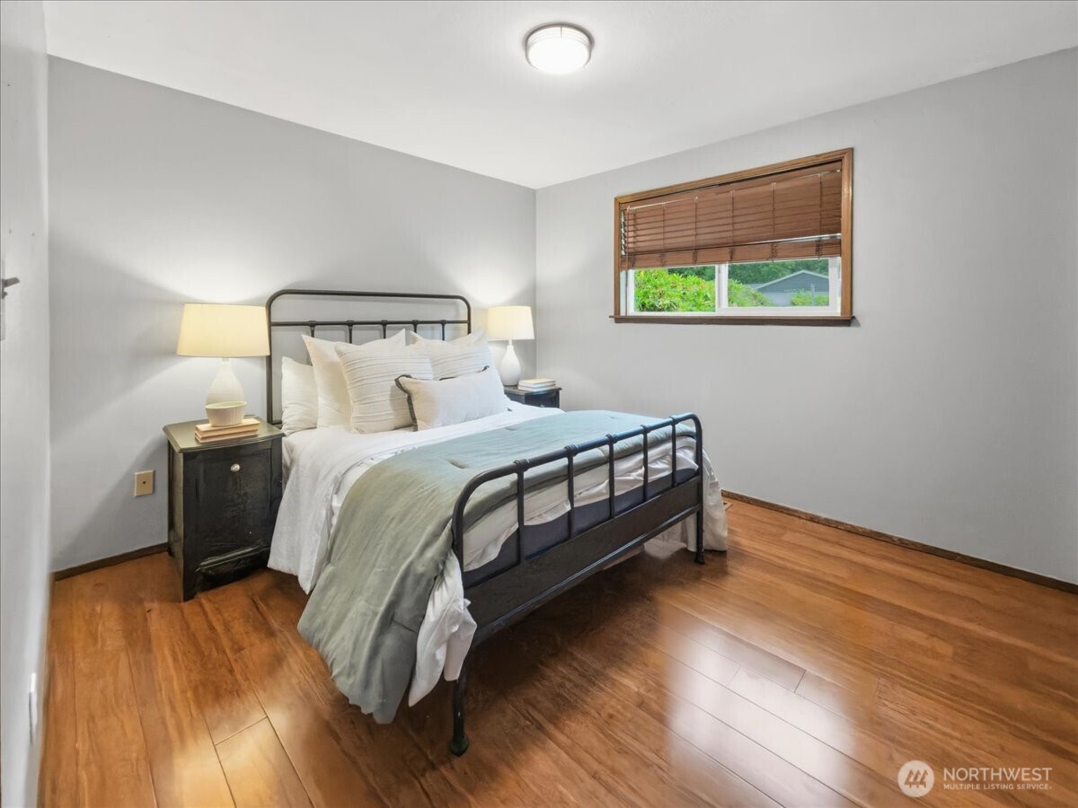 19607 136th Place Property Photo 22