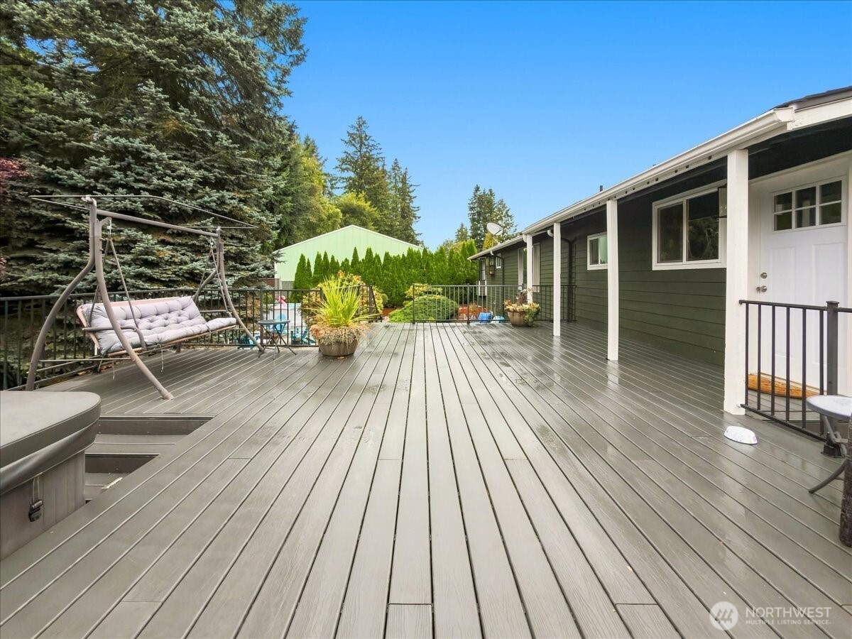 19607 136th Place Property Photo 27