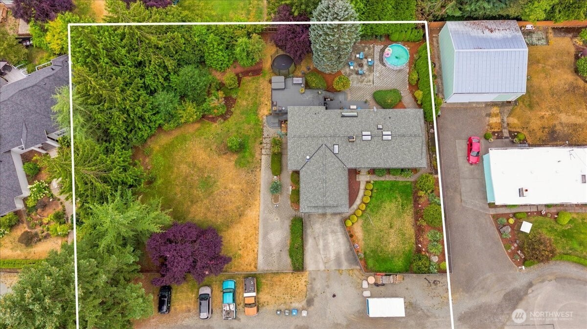 19607 136th Place Property Photo 36