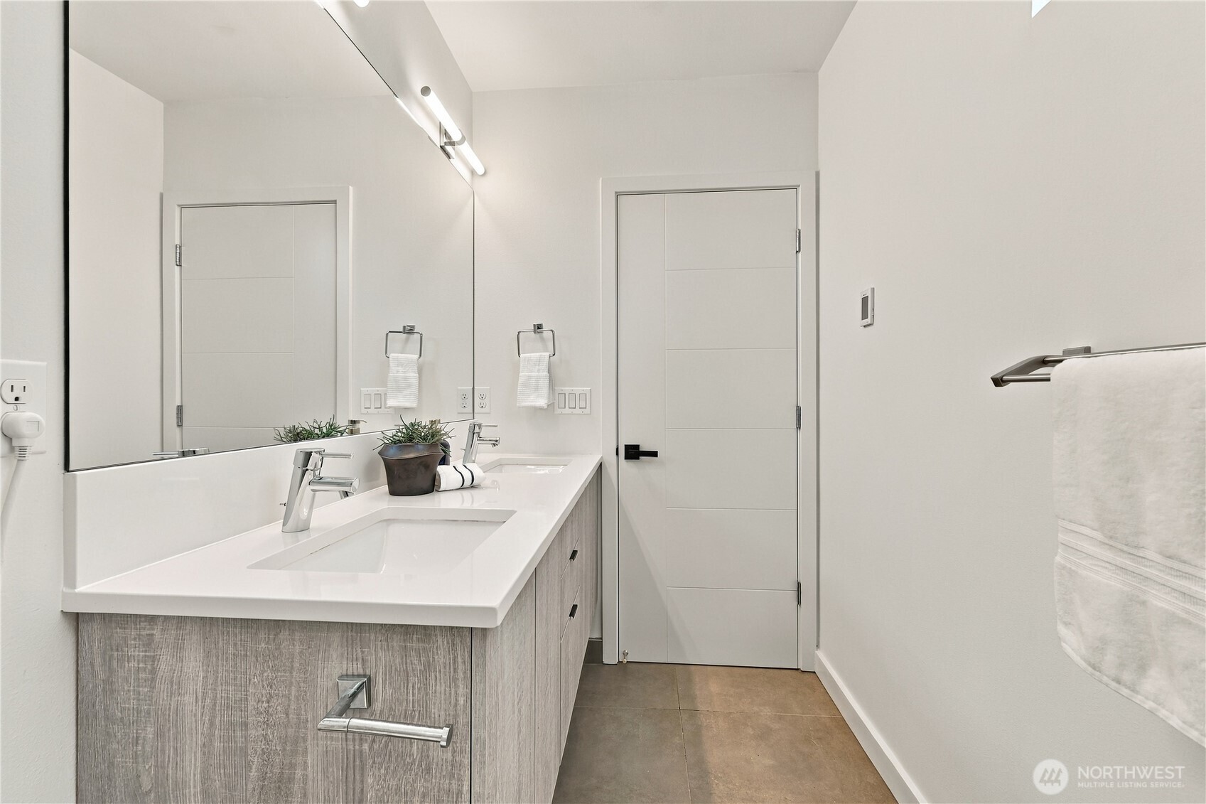 4608 Evanston Avenue Property Photo 21