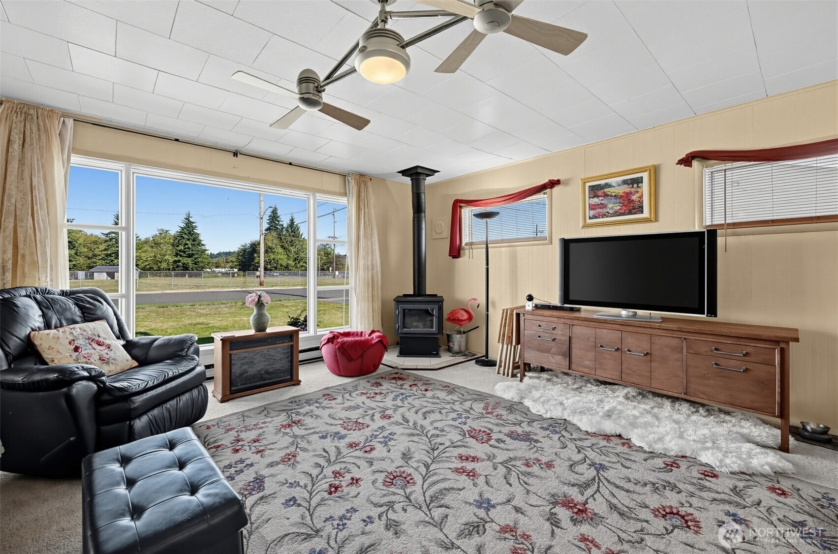 117 J Street Property Photo 7