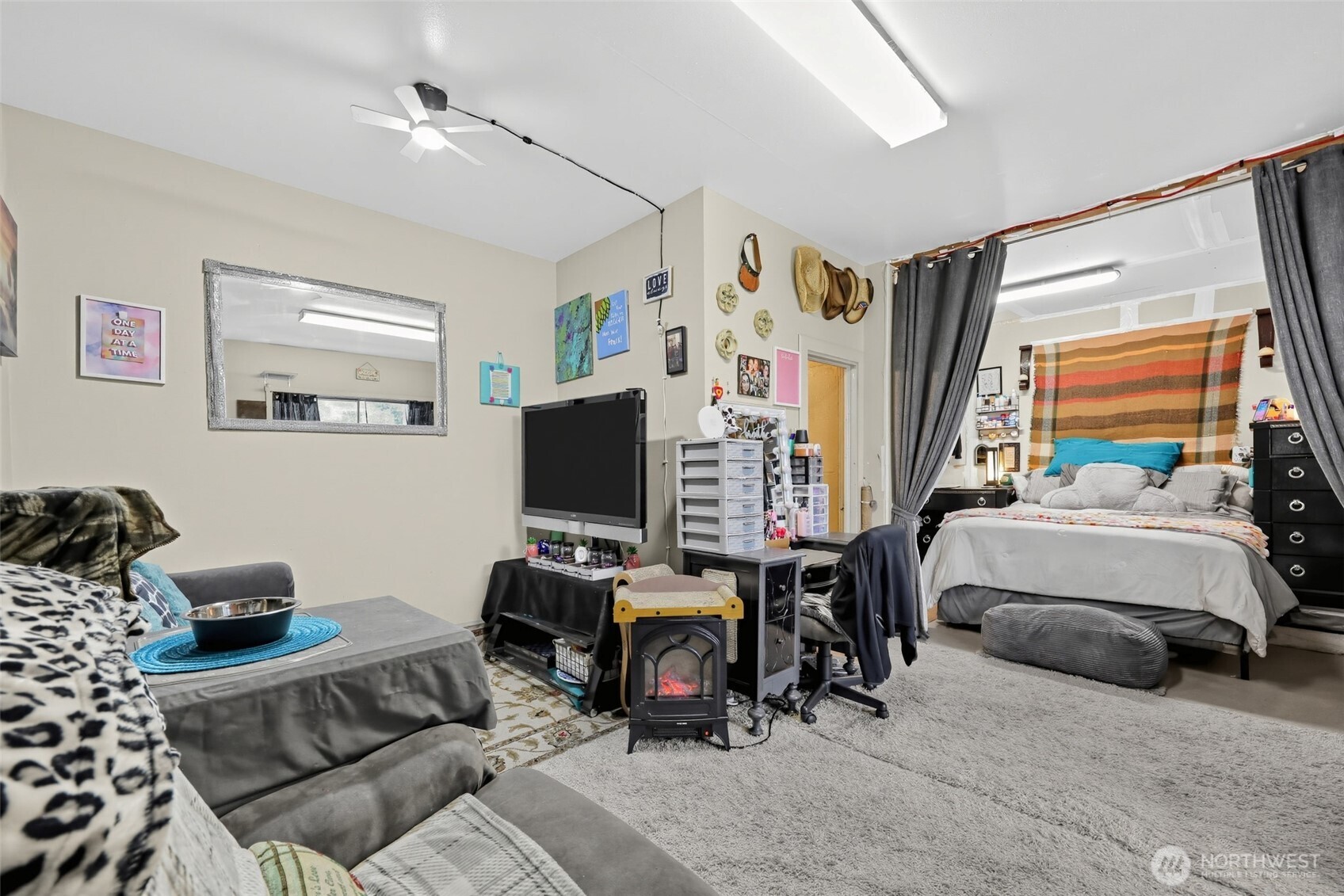 117 J Street Property Photo 18