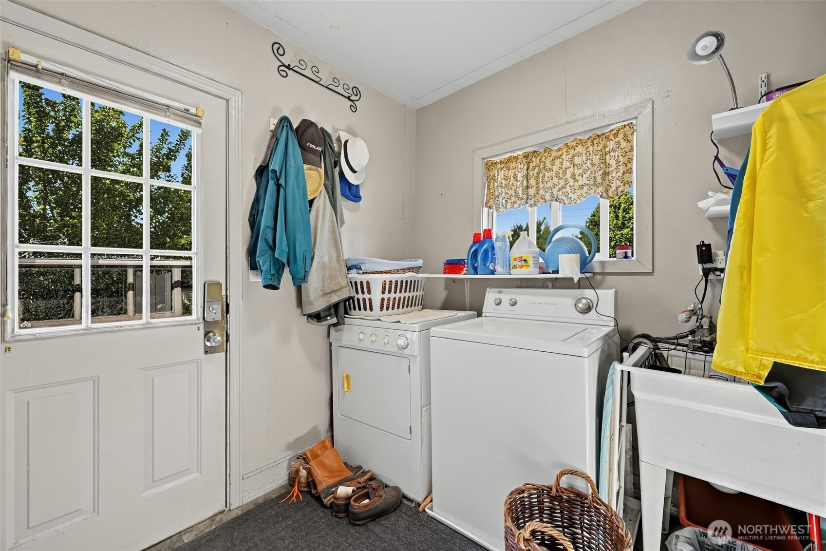 117 J Street Property Photo 25