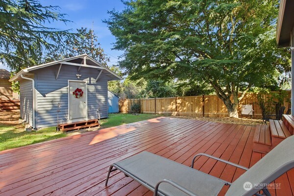 8022 S 112 Street Property Photo 10