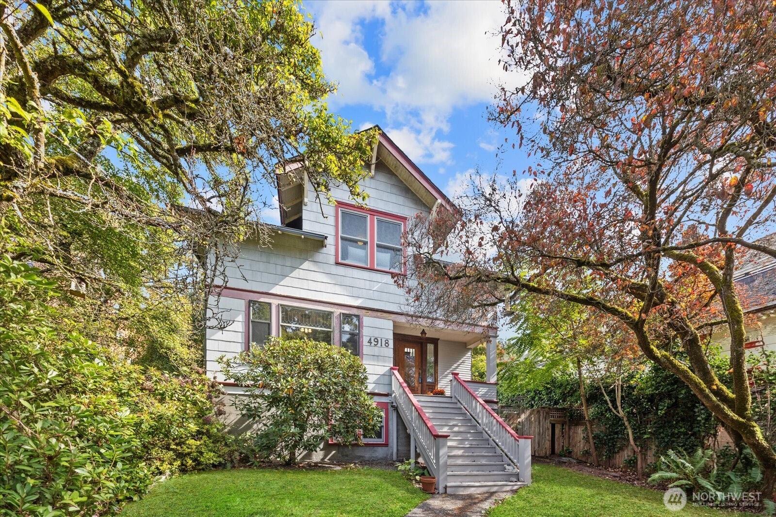 4918 Greenwood Avenue Property Photo 1