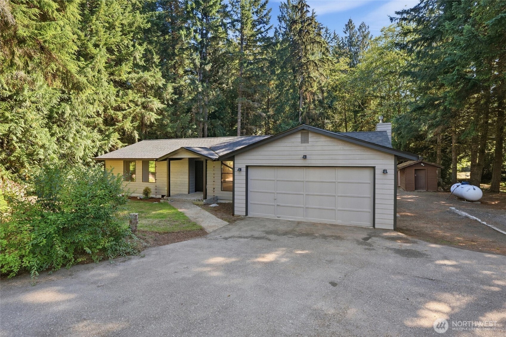 5370 SE Ravenridge Court Property Photo 1