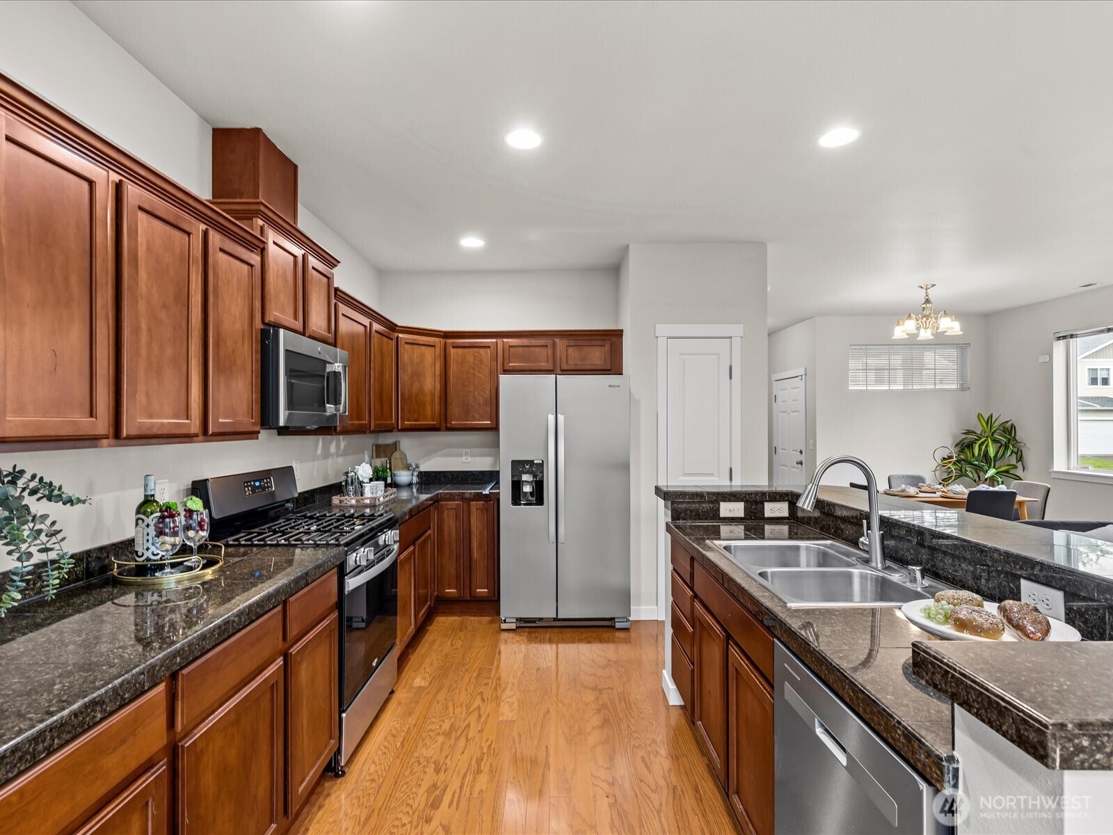 1325 52nd Street Property Photo 12