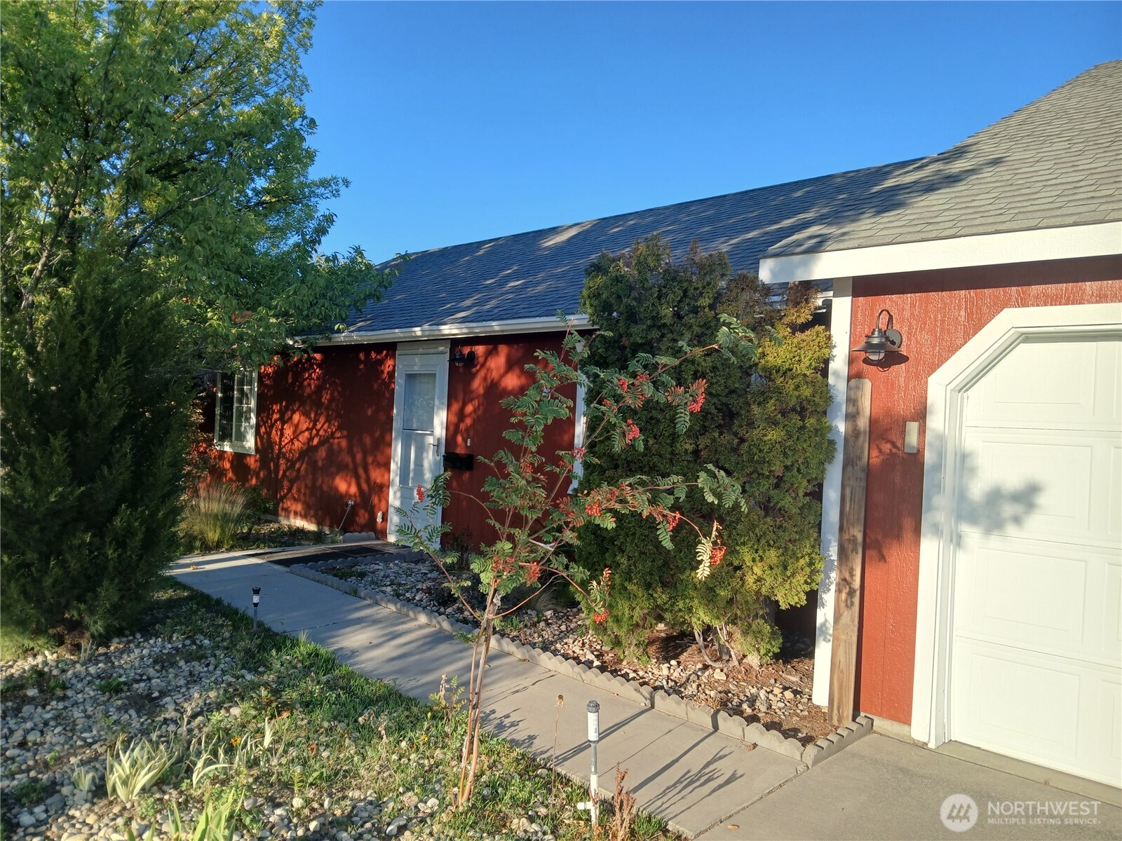 1720 Pirate Lane Property Photo 1