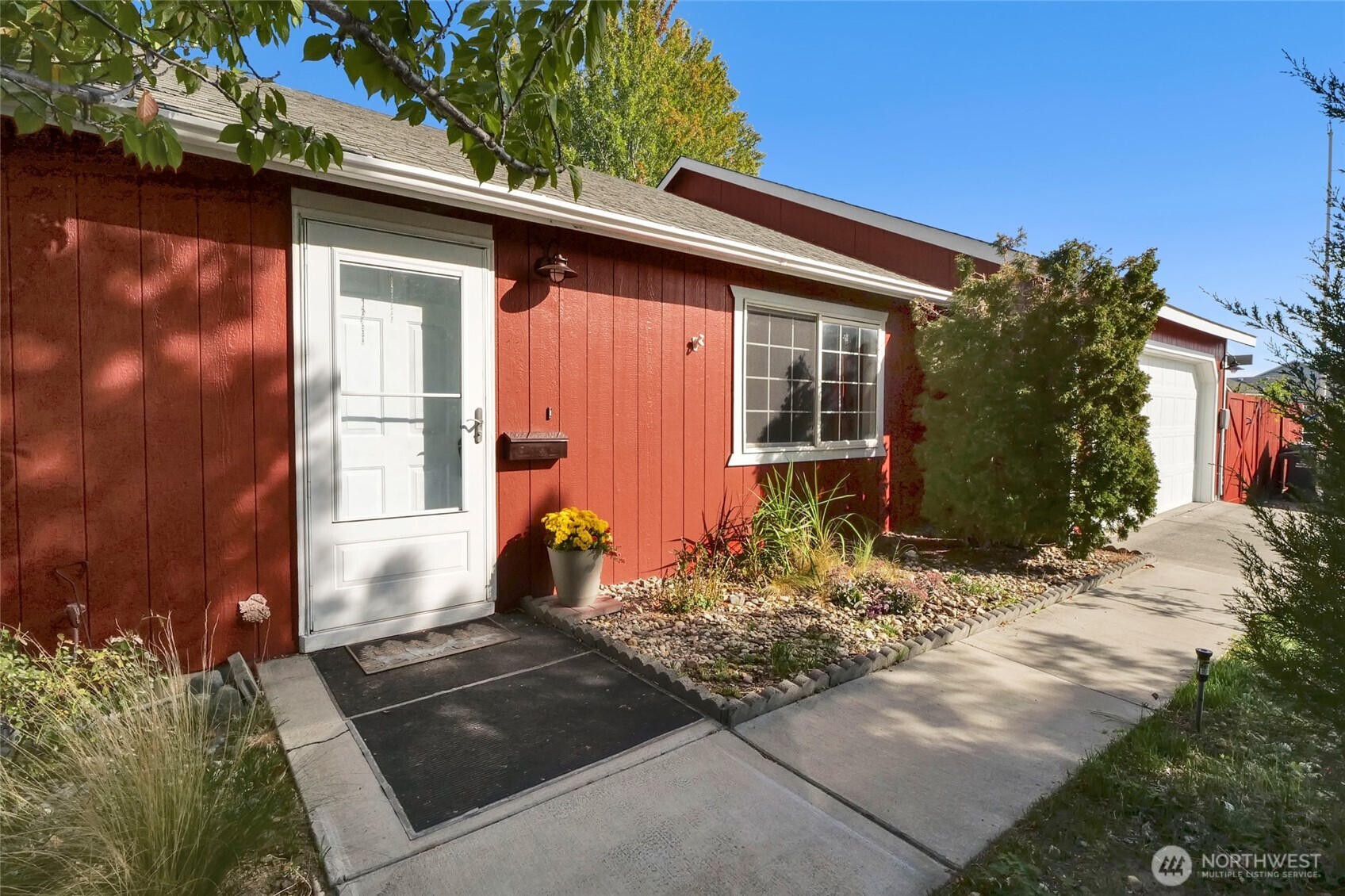 1720 Pirate Lane Property Photo 1