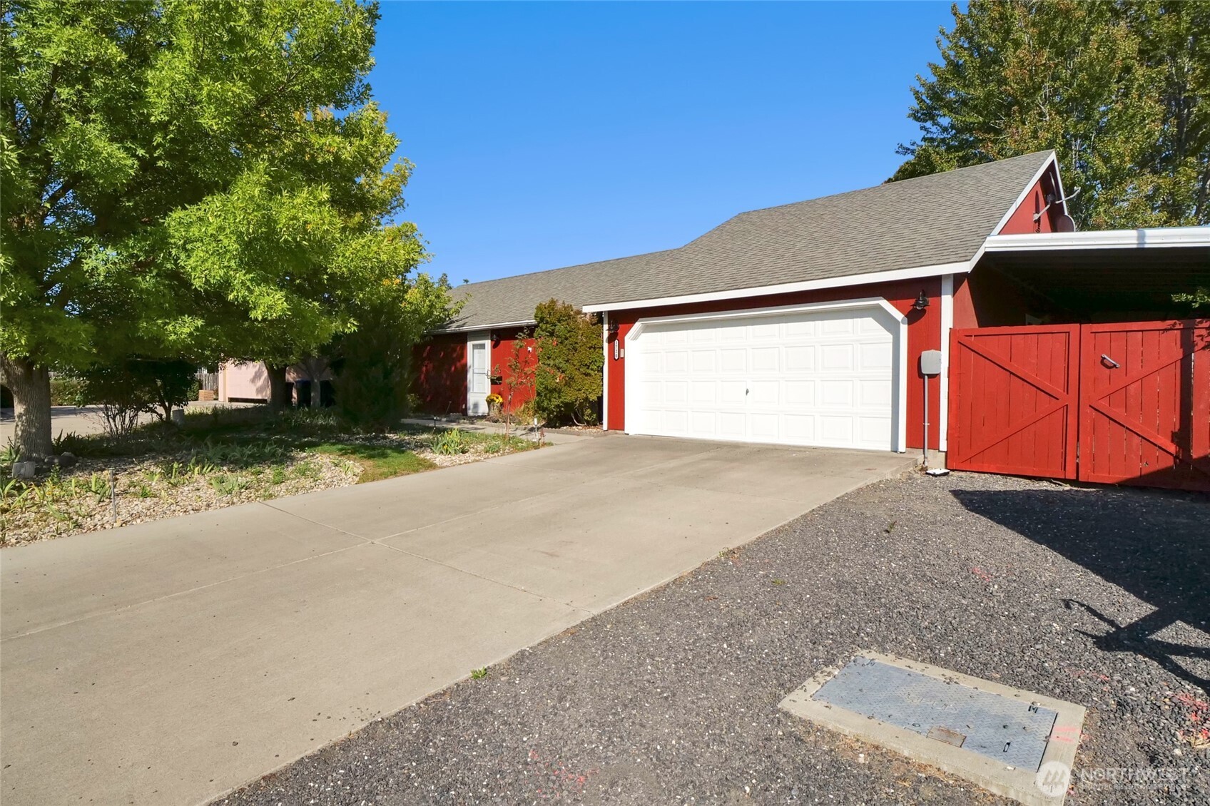 1720 Pirate Lane Property Photo 2