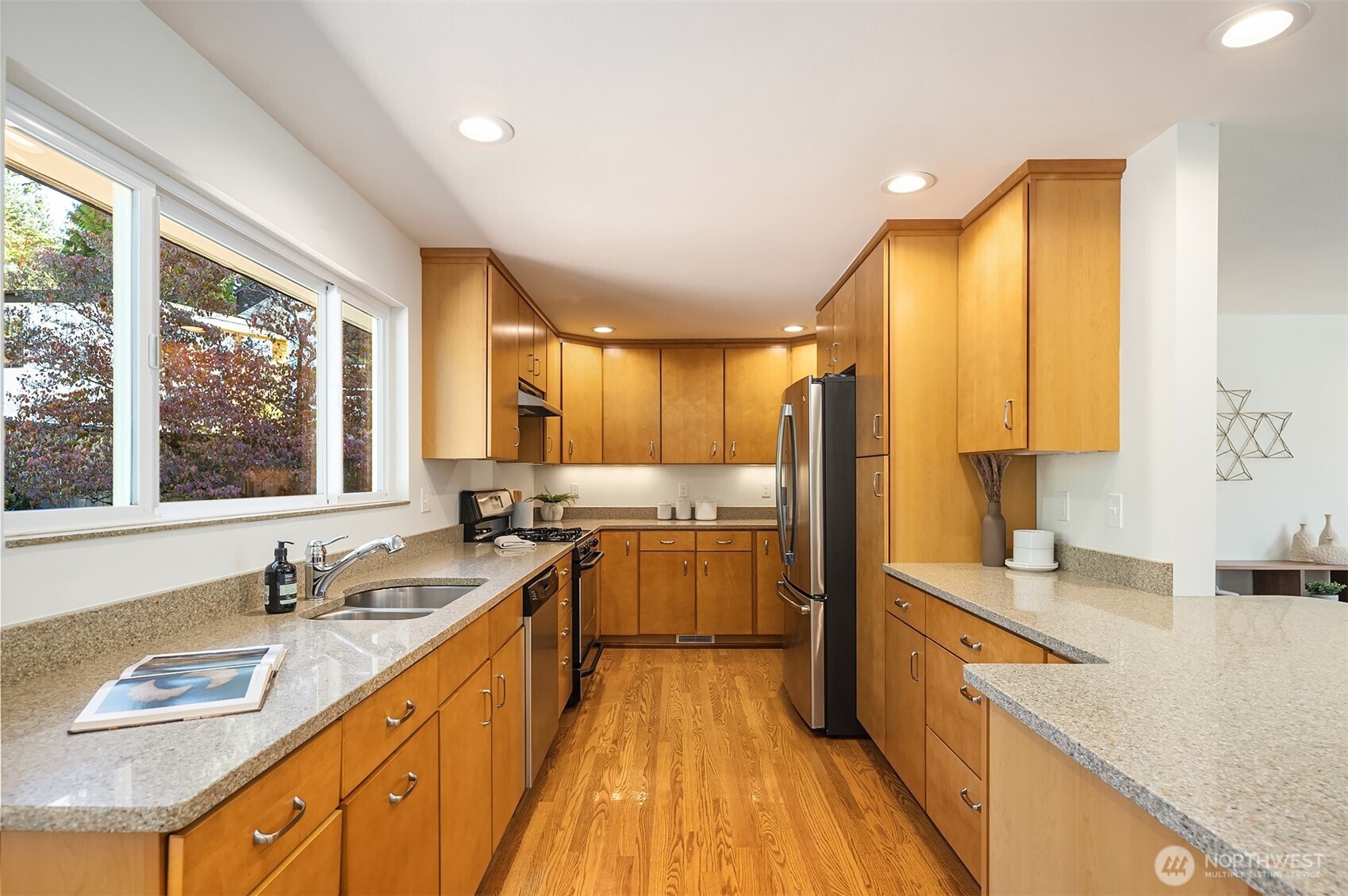 11040 Alton Avenue Property Photo 17
