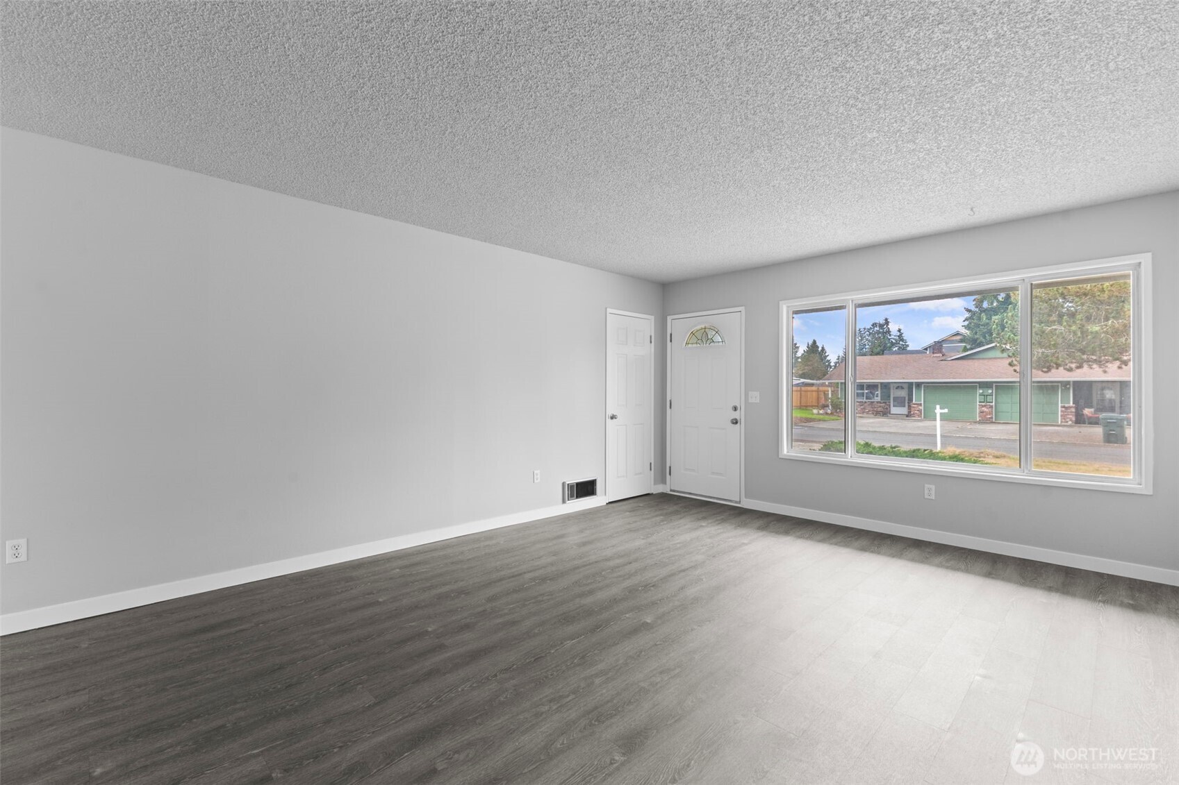 14209 14211 107th Avenue Ct Property Photo 19