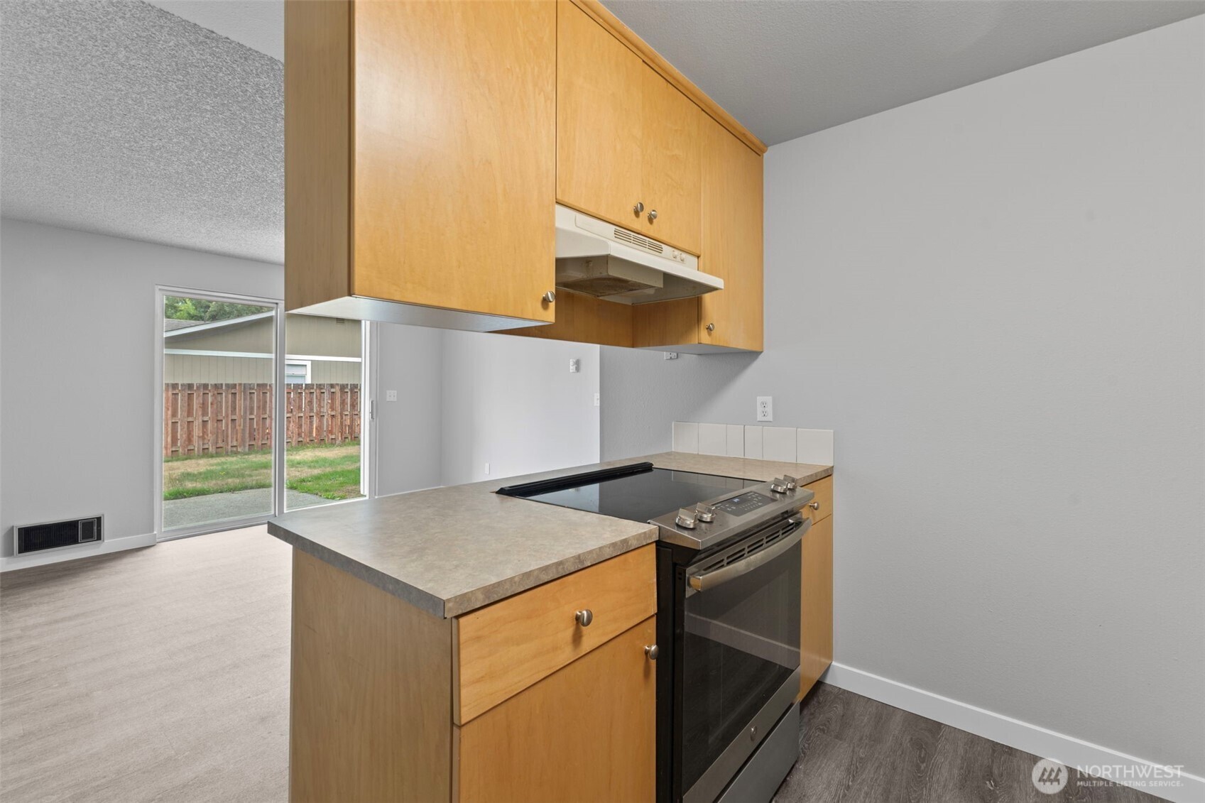 14209 14211 107th Avenue Ct Property Photo 25