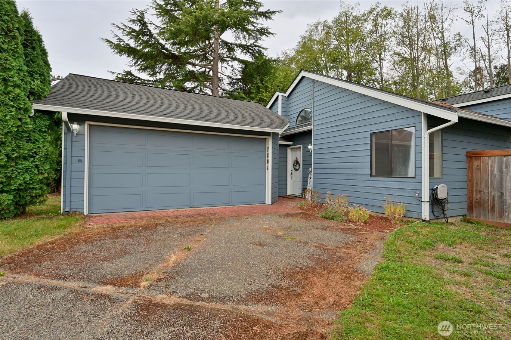 7601 Colony Court Property Photo 1