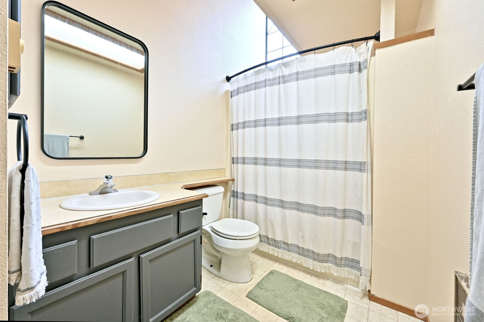 7601 Colony Court Property Photo 16