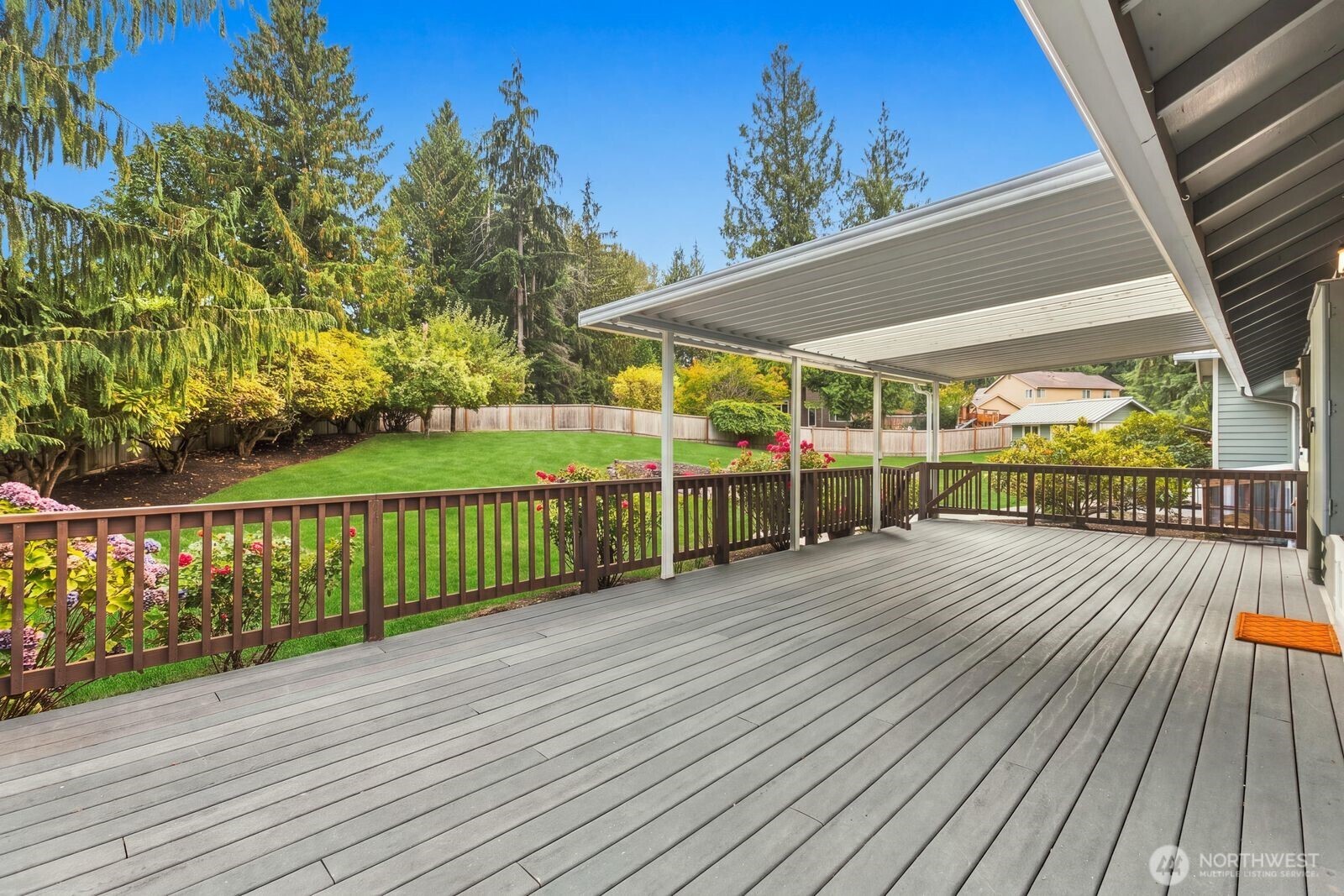 10120 52nd Street Property Photo 6