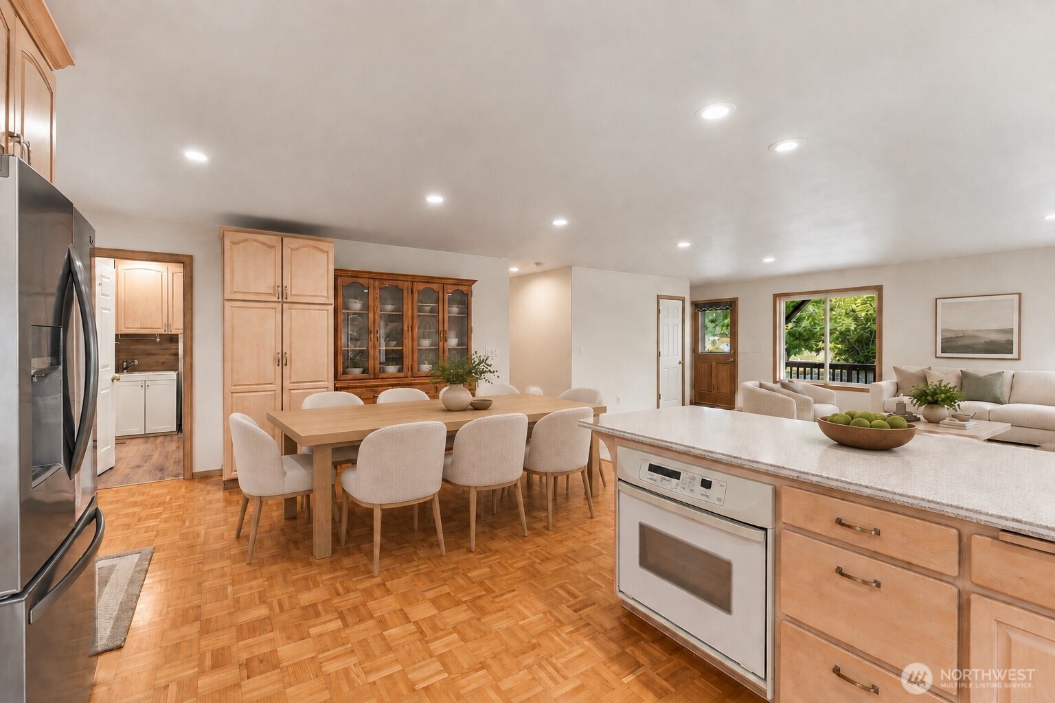 10120 52nd Street Property Photo 13