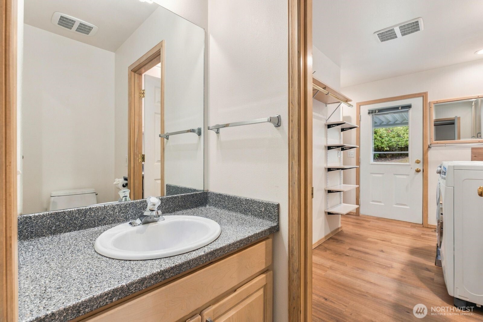 10120 52nd Street Property Photo 16