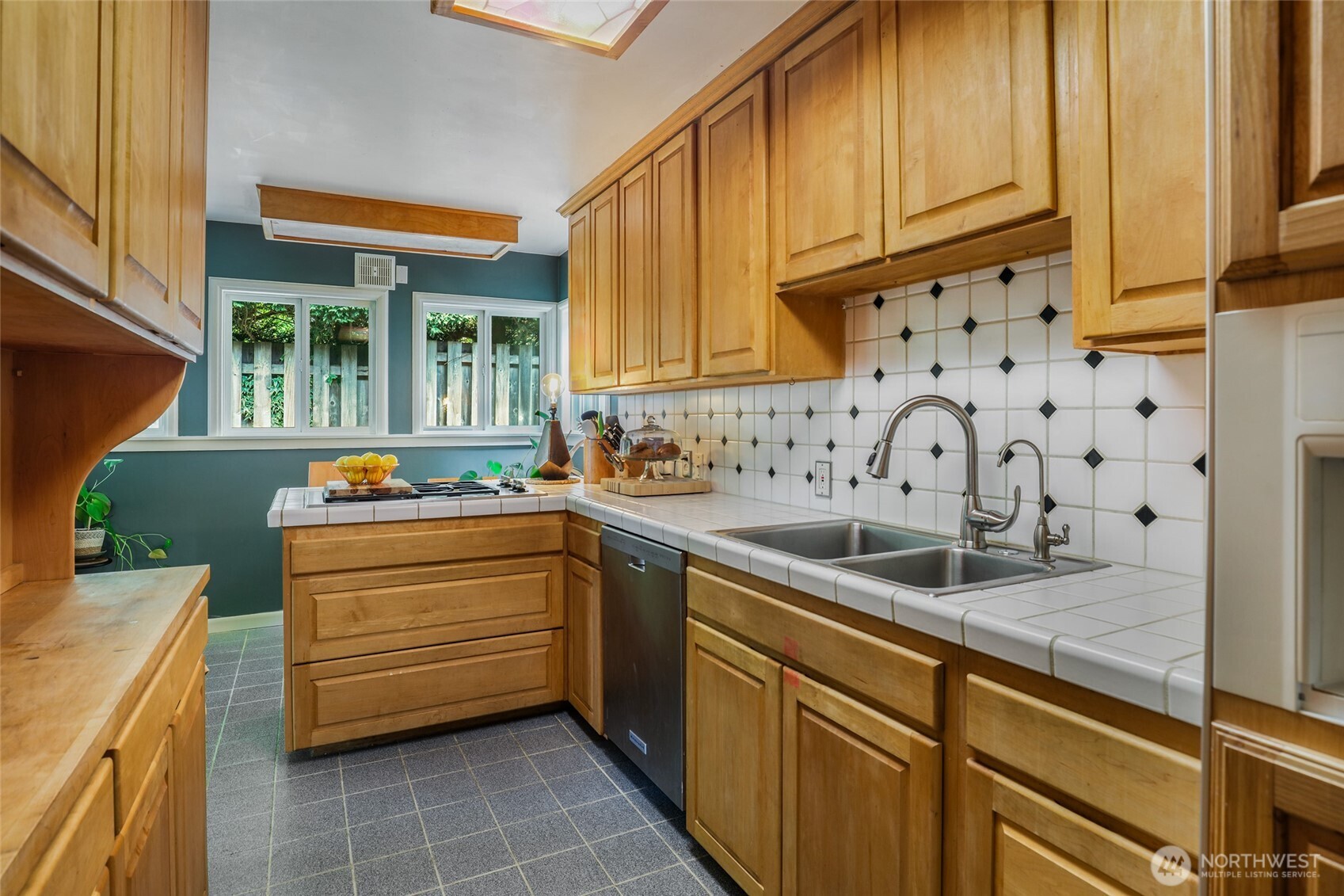 916 Harvard Avenue Property Photo 11