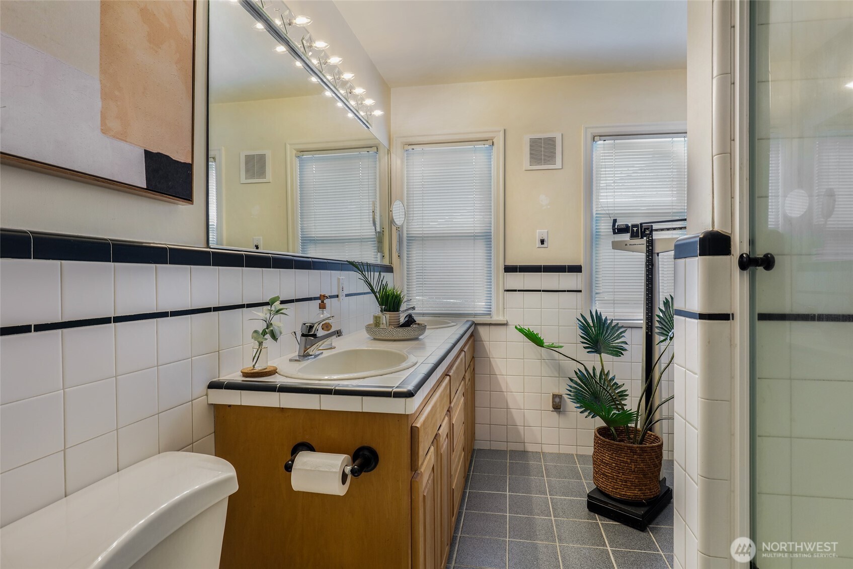 916 Harvard Avenue Property Photo 13